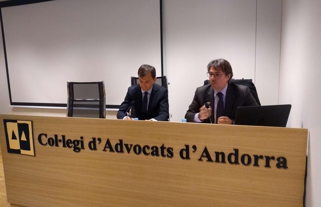 Marc Vilallonga, vicepresident de l’AATF i Àngel M. Ceniceros, cap del Gabinet d’Estudis de la Delegació Catalana (Aedaf), ahir.