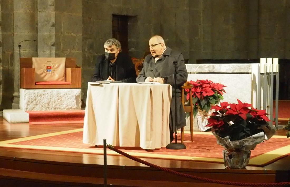 Pérez Treviño i Gelonch, durant la presentació del llibre a la catedral de Santa Maria de la Seu.