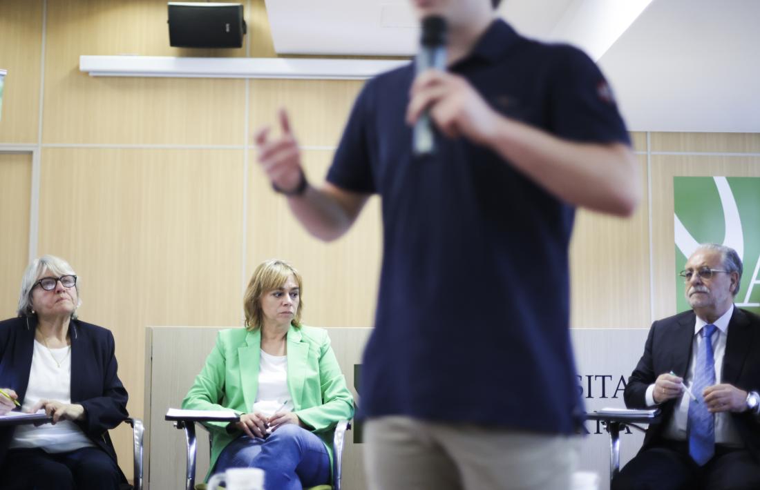 Les representants de les associacions van donar a conèixer ahir la tasca que realitzen.