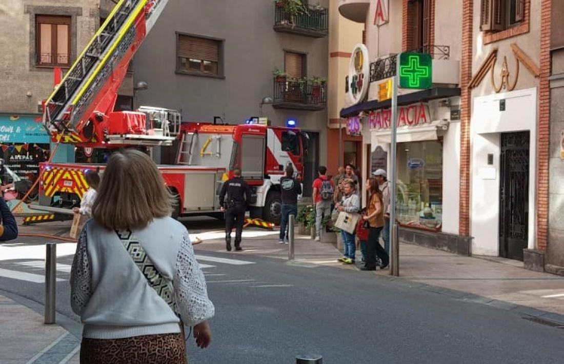 El conat es va declarar a la teulada del número 3 de les Canals.