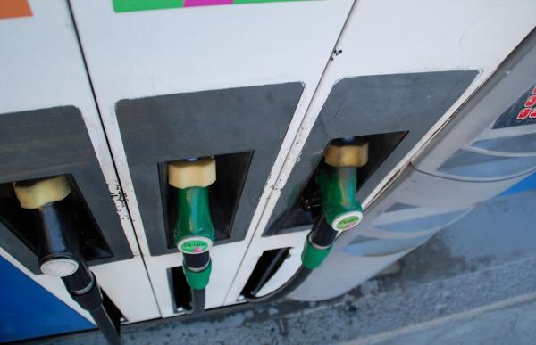 Gasoline is 5% more expensive than it was a year ago