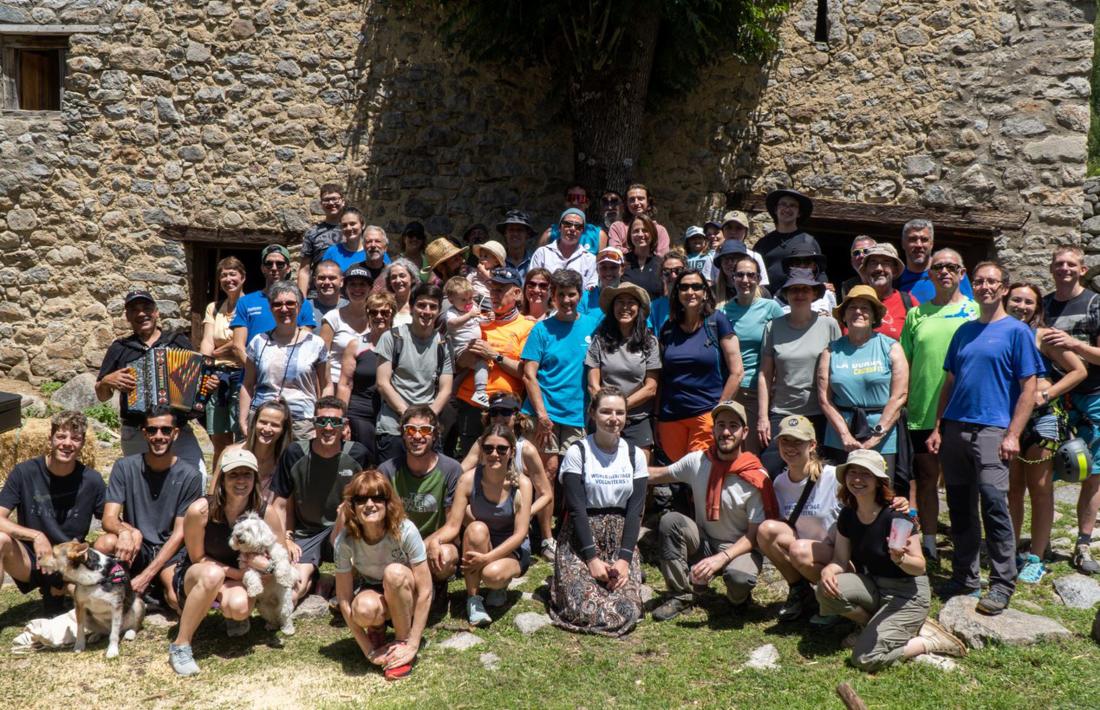 Foto de família dels participants a la segona Festa de Ràmio.