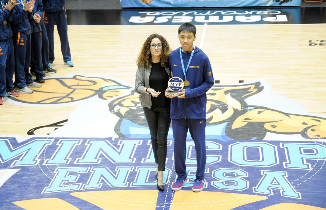 Aaron Ganal, amb aquell MVP de la Minicopa Endesa guanyat el 2017.