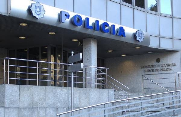 policia_28