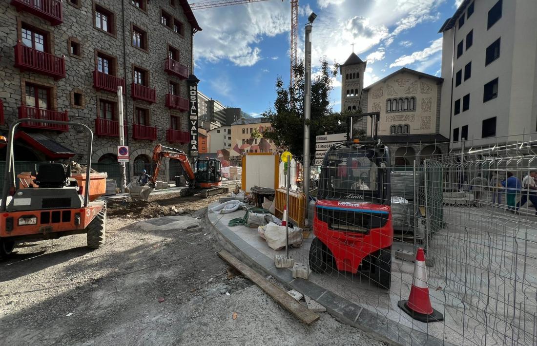 Les obres del Projectes Caldes, la part alta de Carlemany i l’aparcament de l’Església, al tram final.