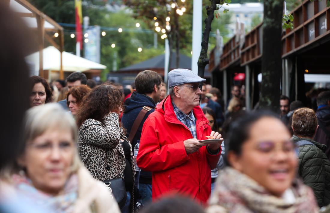 La meteorologia no va dissuadir els visitants en una edició de rècord.