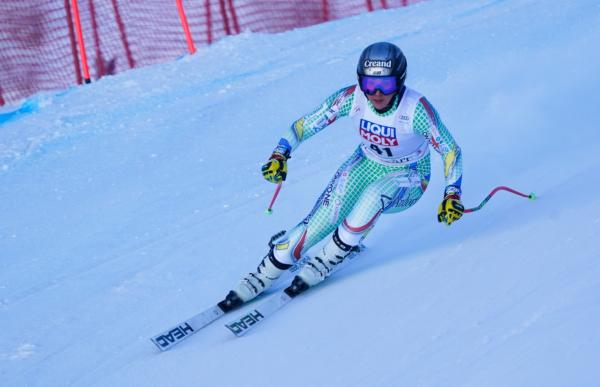 p. 29 Cande Moreno WC DH Val d'Isère entrenament_FOTO Michel Cottet Agence Zoom