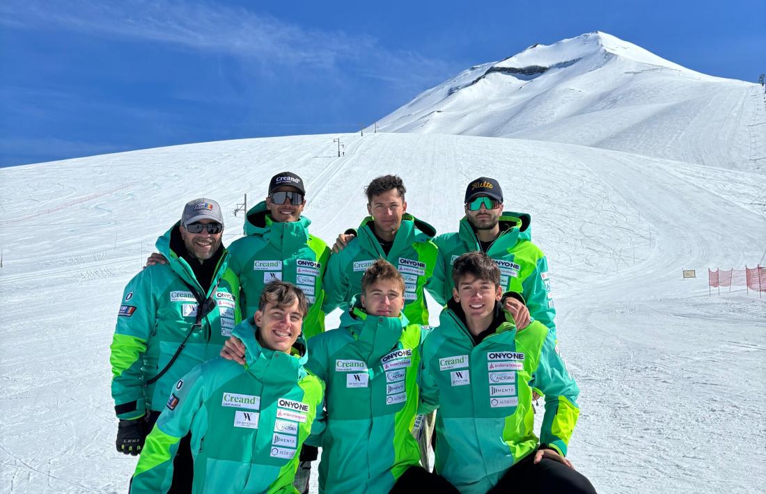 L’equip masculí, a Corralco.