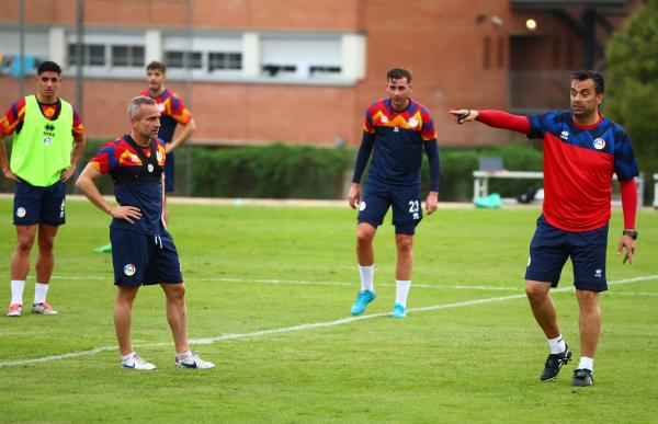 p. 29 entrenament selecció andorra al car sant cugat foto xavi miro faf