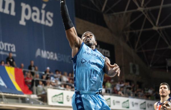 p. 29 jerrick harding acb photo dani catalan