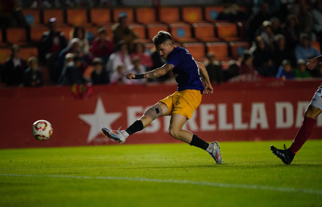 ‘Lauti’ De León va marcar d’aquesta manera el gol de l’empat.