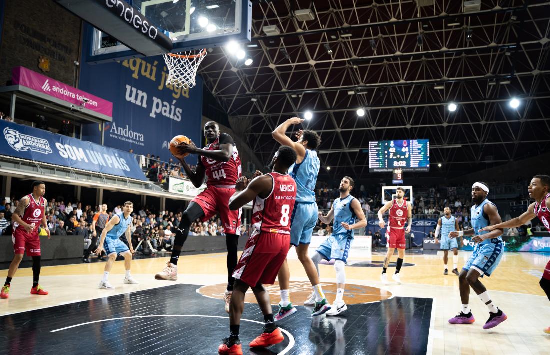 Bango, MVP al Poliesportiu d'Andorra.