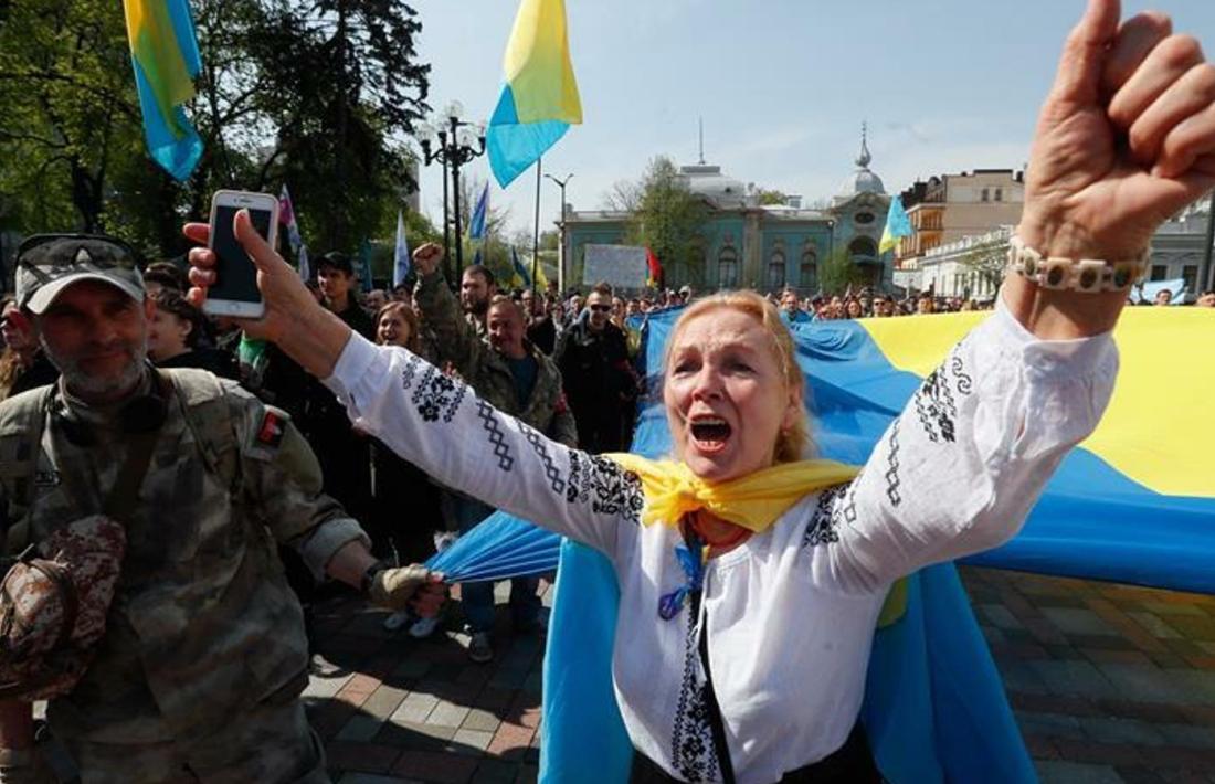 Una protesta per la guerra.