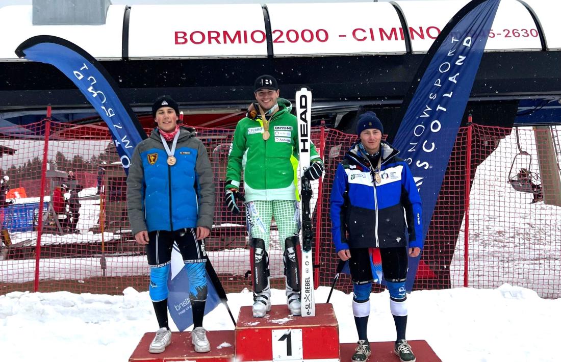 ‘Bartu’ Gabriel, al lloc més alt del podi de l’eslàlom FIS de Bormio.