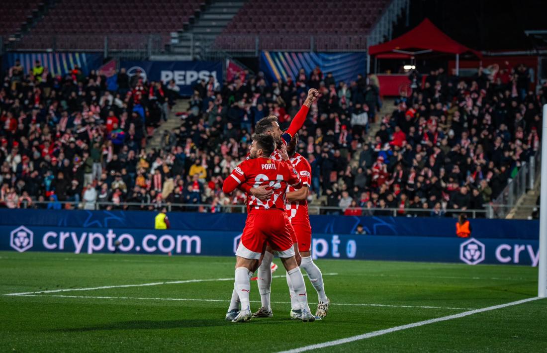 Stuani celebrant gol europeu.