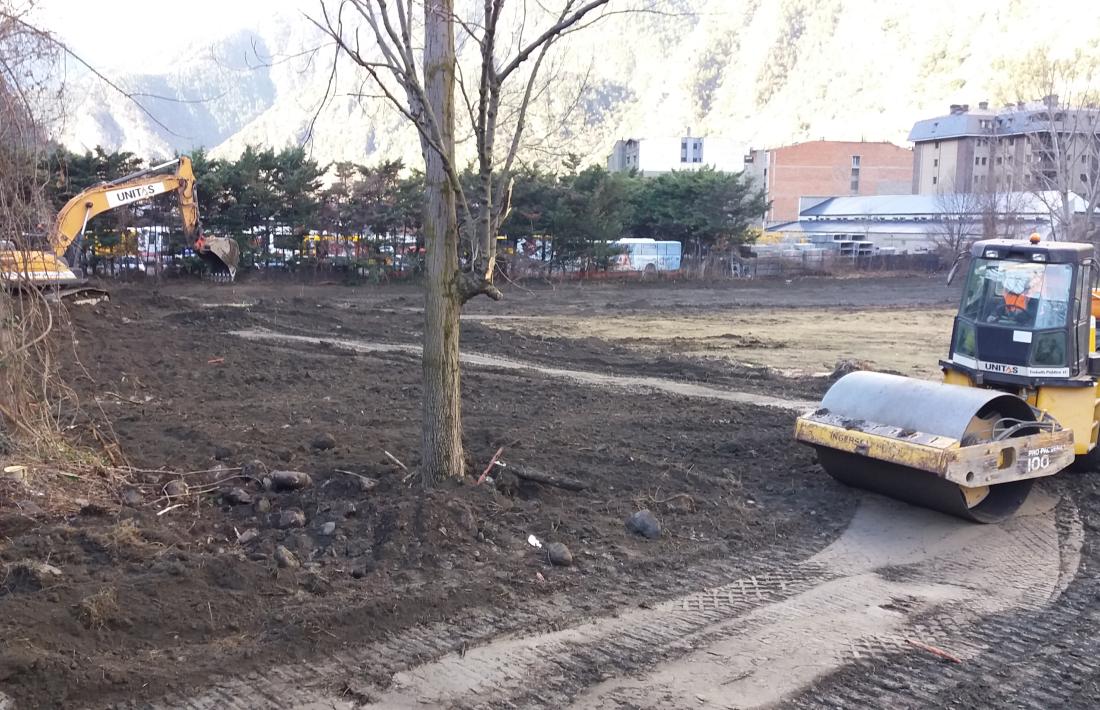 Les obres del parc de Canrodes, que han començat a bon ritme, acabaran d’aquí a tres mesos.