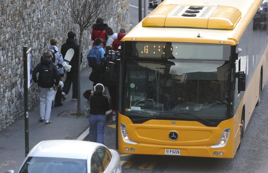 Un dels autobusos que cobreix la línia que connecta la capital amb la Massana i Ordino.