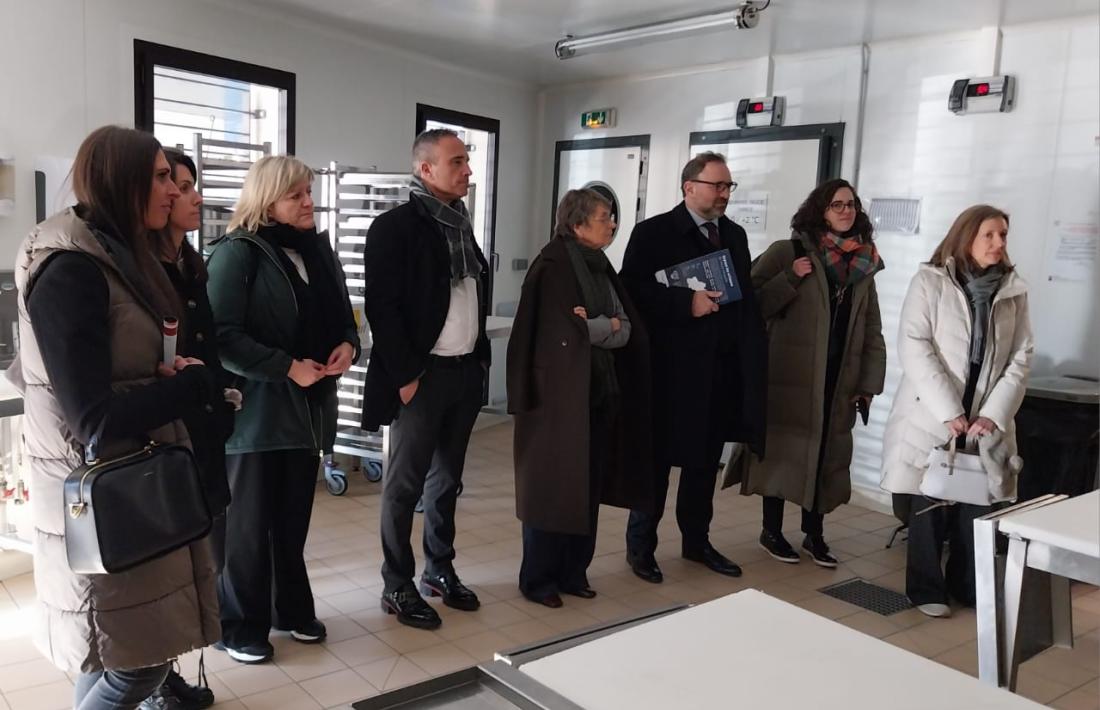 Part de la delegació andorrana en la visita d'un dels centres formatius francesos.