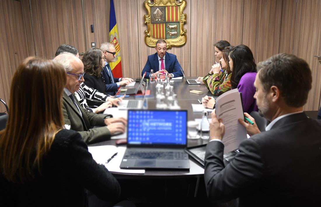 Un moment de la reunió amb representants de l'ONU.