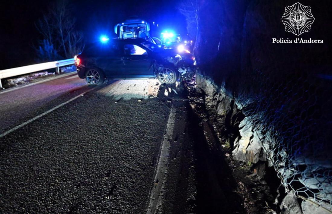 L'accident amb danys materials que va tenir lloc a la Traba i que va suposar l'arrest del conductor per positiu d'alcoholèmia.