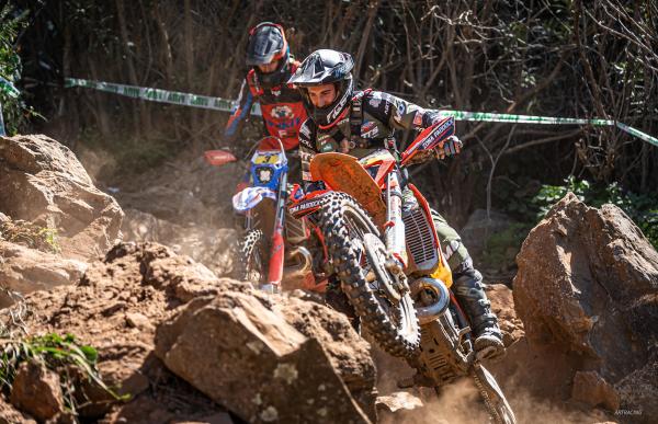 p. 29 @artracing-marcfont-hardenduro-pizarra-2025App Image 2025-02-25 at 12.05.57 (2)