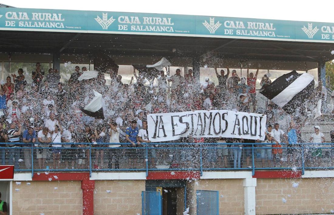 El primer partit de l’Unionistas de Salamanca va ser el 3 de setembre del 2014 contra el Santa Marta a l’Alfonso San Casto.