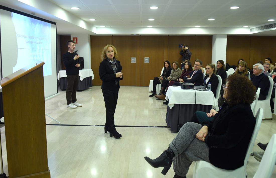 Un moment de la conferència de Berbel per celebrr el Dia internacional de la dona.