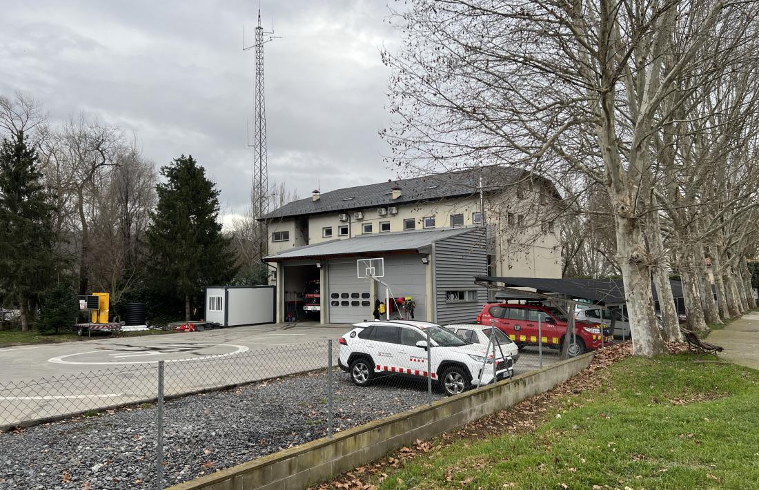 Exterior del parc de bombers de la Seu d'Urgell.